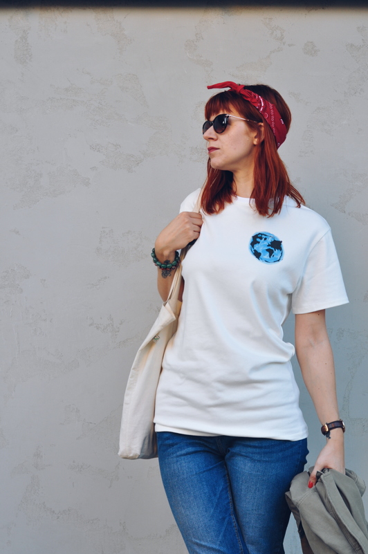 Biobavlněné unisex tričko South Elements s potiskem Země.